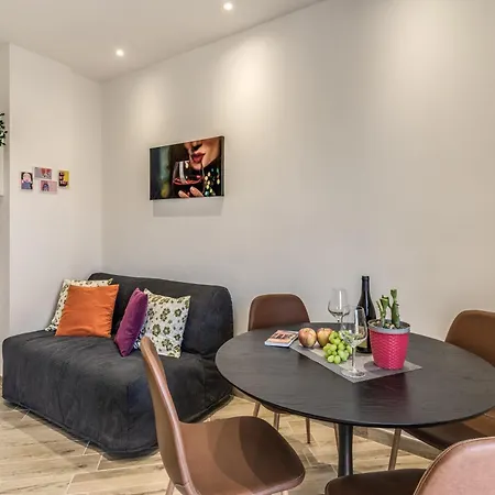 Metro C Greghouse Centocelle 公寓 *